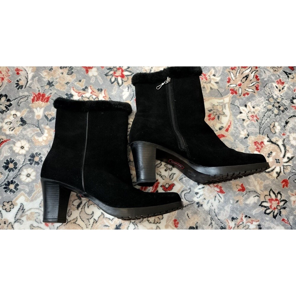 Sporto Black Waterproof Suede w/Faux Fur Lined Bootie w/Zipper Closure.Size 7.5M